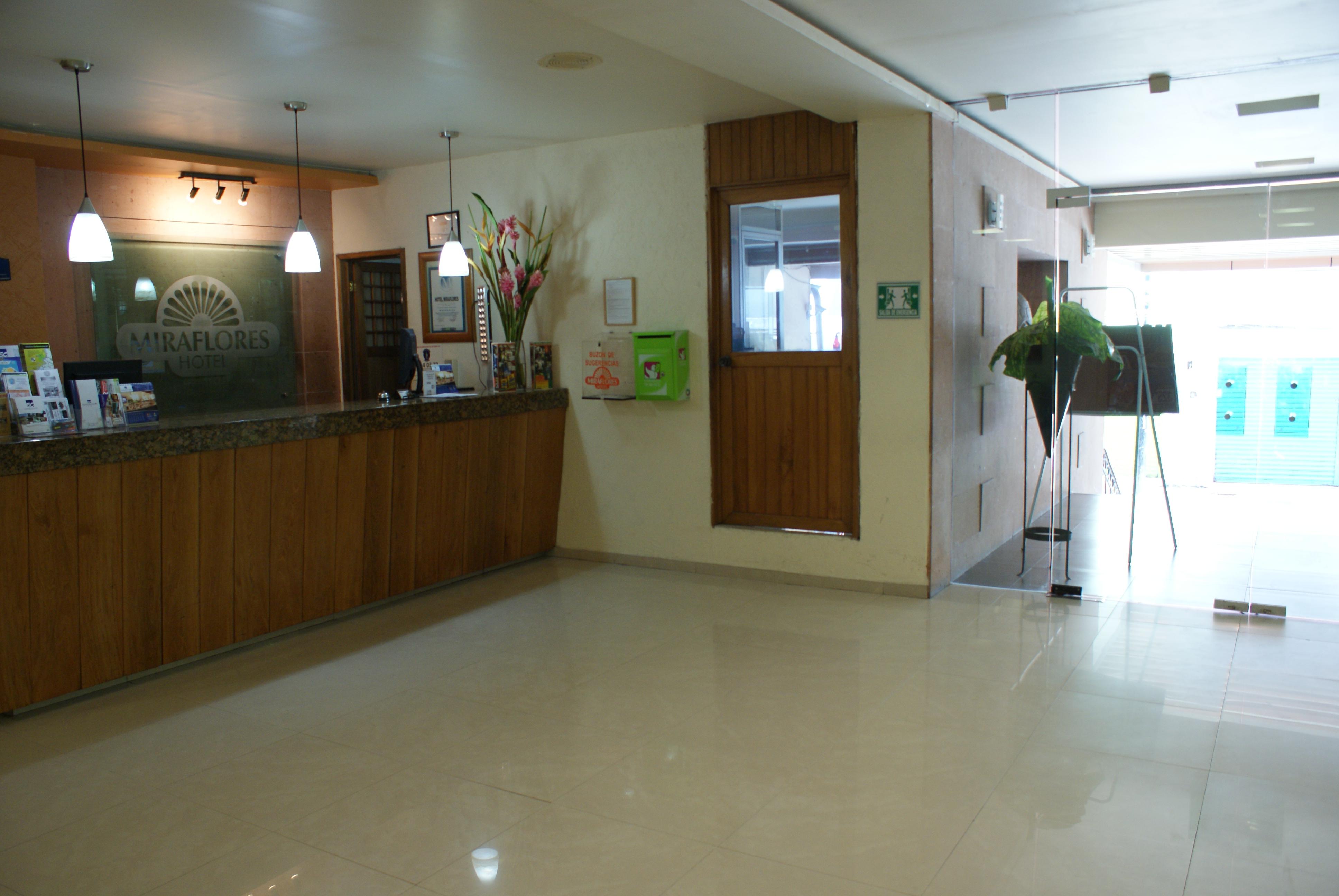 Hotel Miraflores ビジャエルモッサ エクステリア 写真