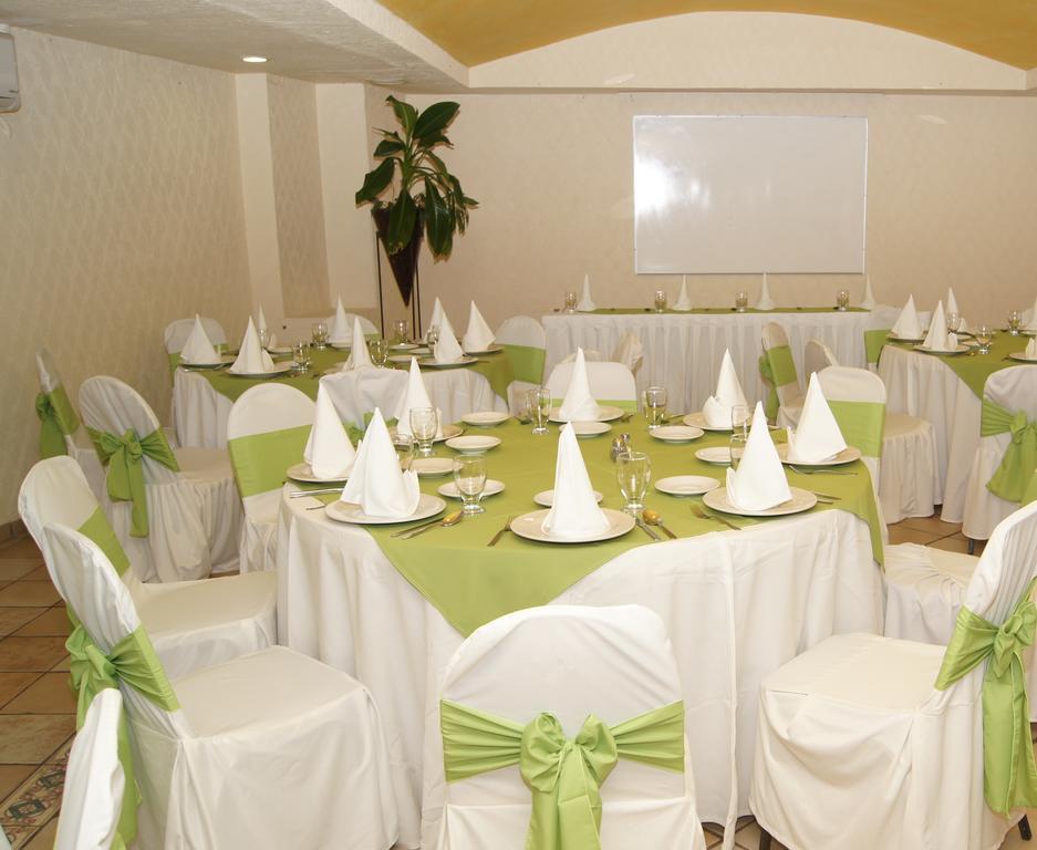 Hotel Miraflores ビジャエルモッサ エクステリア 写真