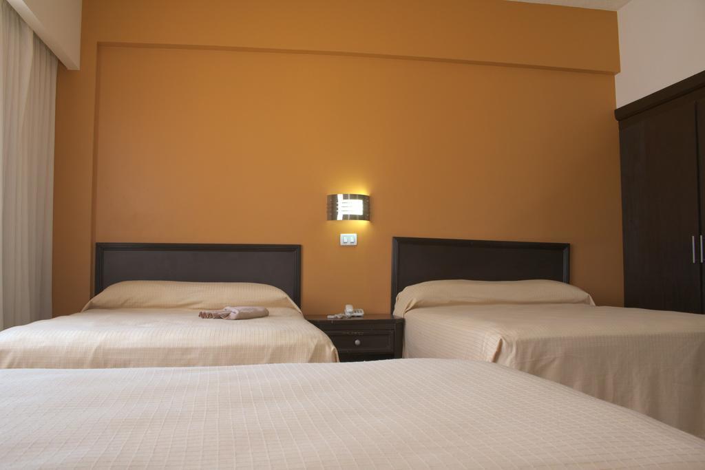 Hotel Miraflores ビジャエルモッサ エクステリア 写真