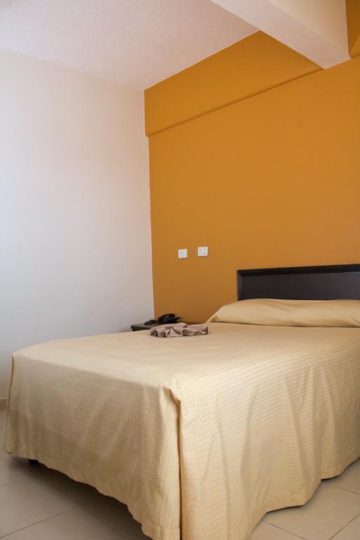 Hotel Miraflores ビジャエルモッサ エクステリア 写真
