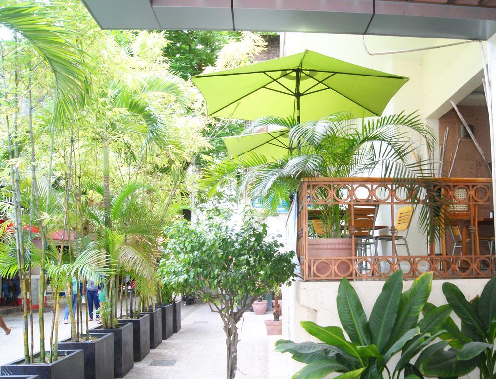 Hotel Miraflores ビジャエルモッサ エクステリア 写真