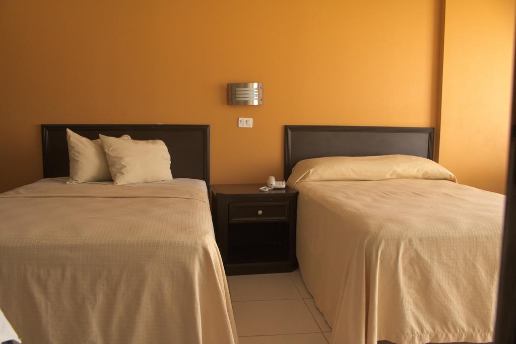 Hotel Miraflores ビジャエルモッサ エクステリア 写真