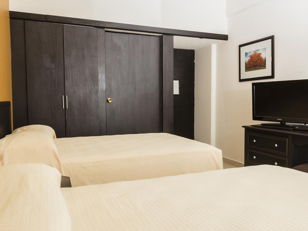 Hotel Miraflores ビジャエルモッサ エクステリア 写真