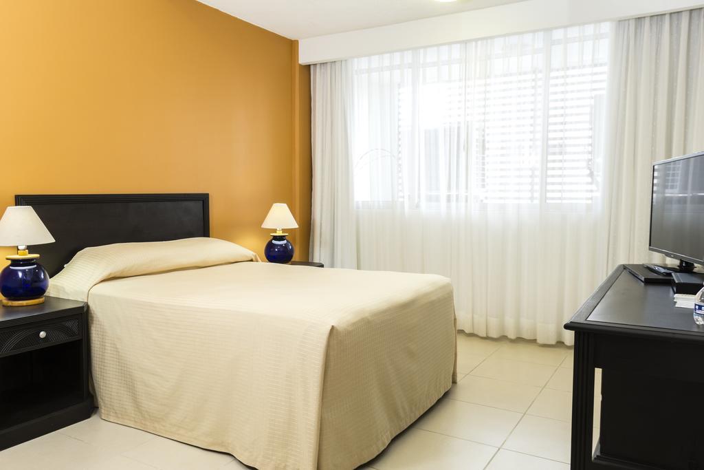Hotel Miraflores ビジャエルモッサ エクステリア 写真