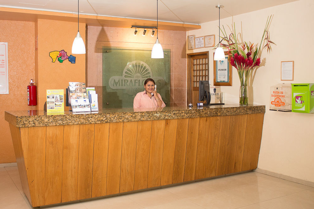 Hotel Miraflores ビジャエルモッサ エクステリア 写真